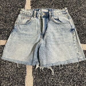 Zara Women's Faded Blue Jean Shorts
